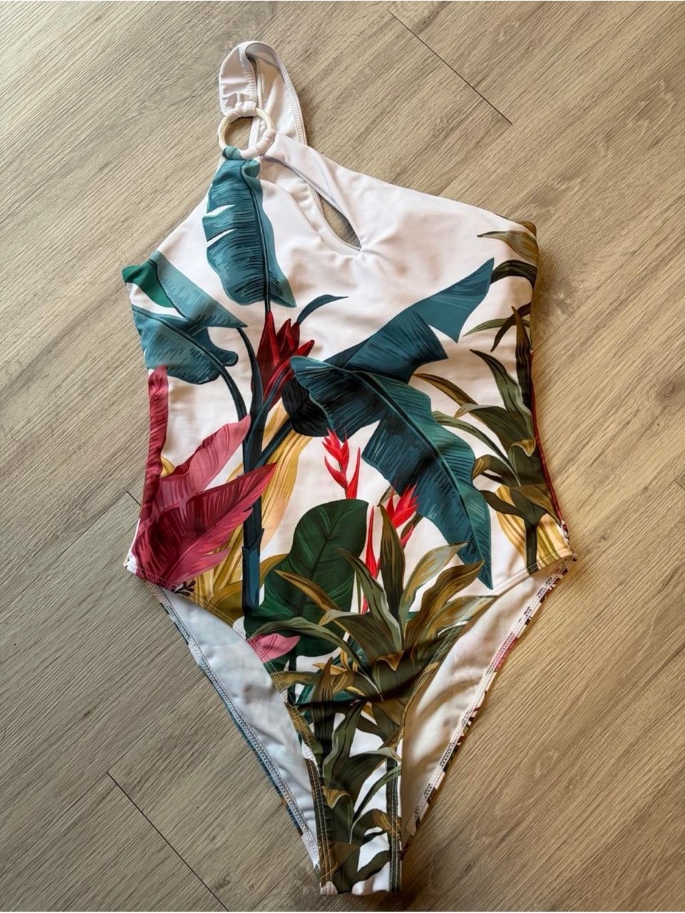 SHEIN White One-Shoulder Tropical Leaf Print Swimsuit with Ring Detail